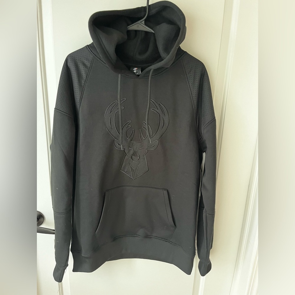 Brand new medium men’s all black Milwaukee Bucks hoodie